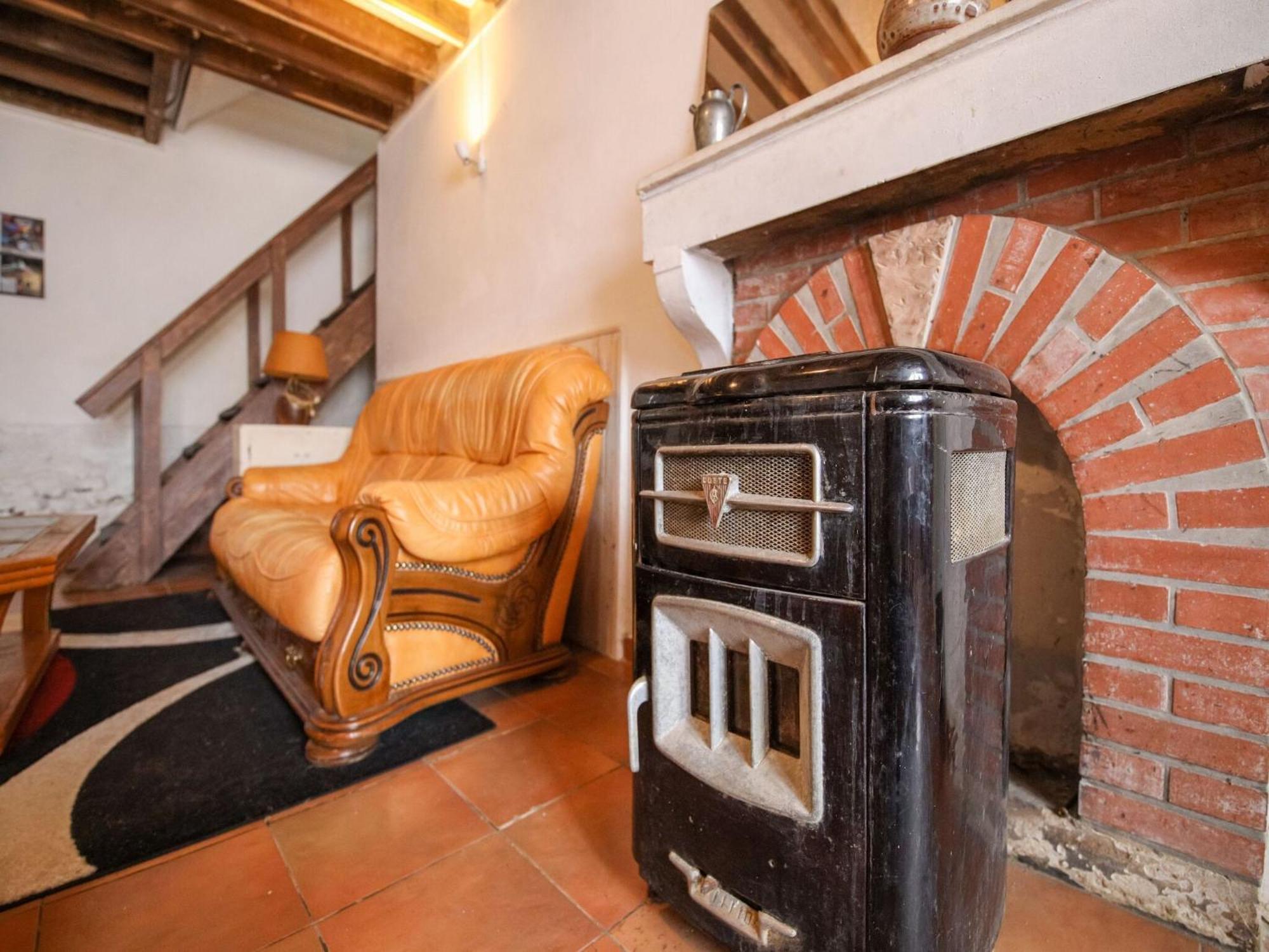 Traditional Holiday Home In Brinon Sur Beuvron エクステリア 写真