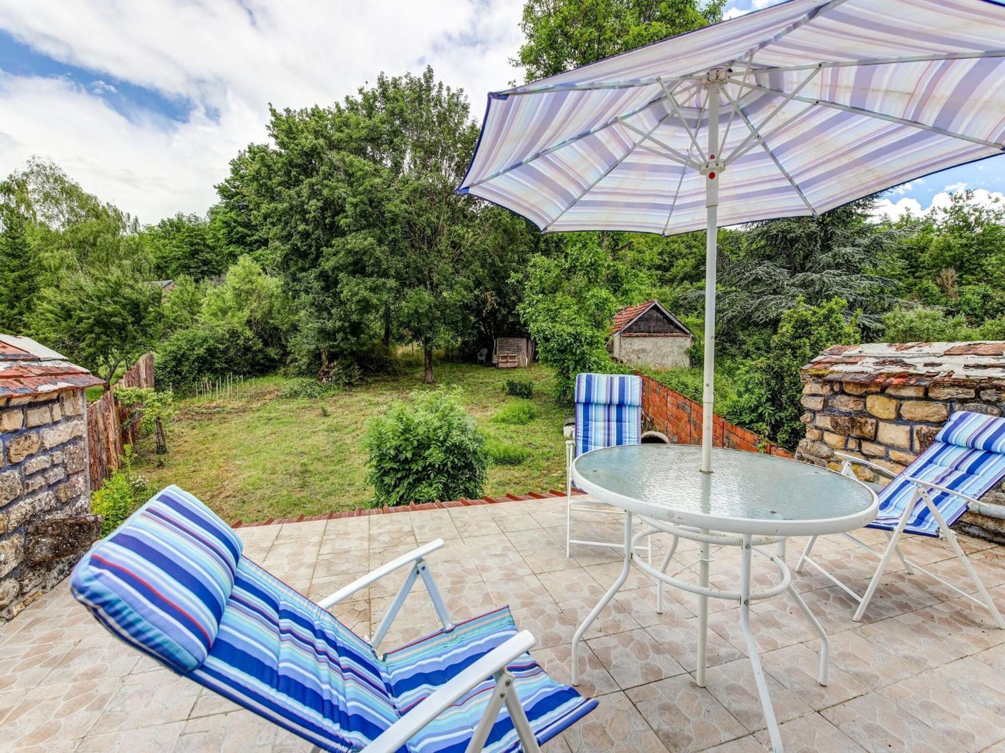 Traditional Holiday Home In Brinon Sur Beuvron エクステリア 写真