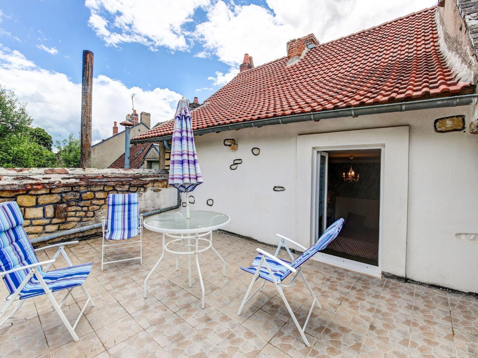 Traditional Holiday Home In Brinon Sur Beuvron エクステリア 写真
