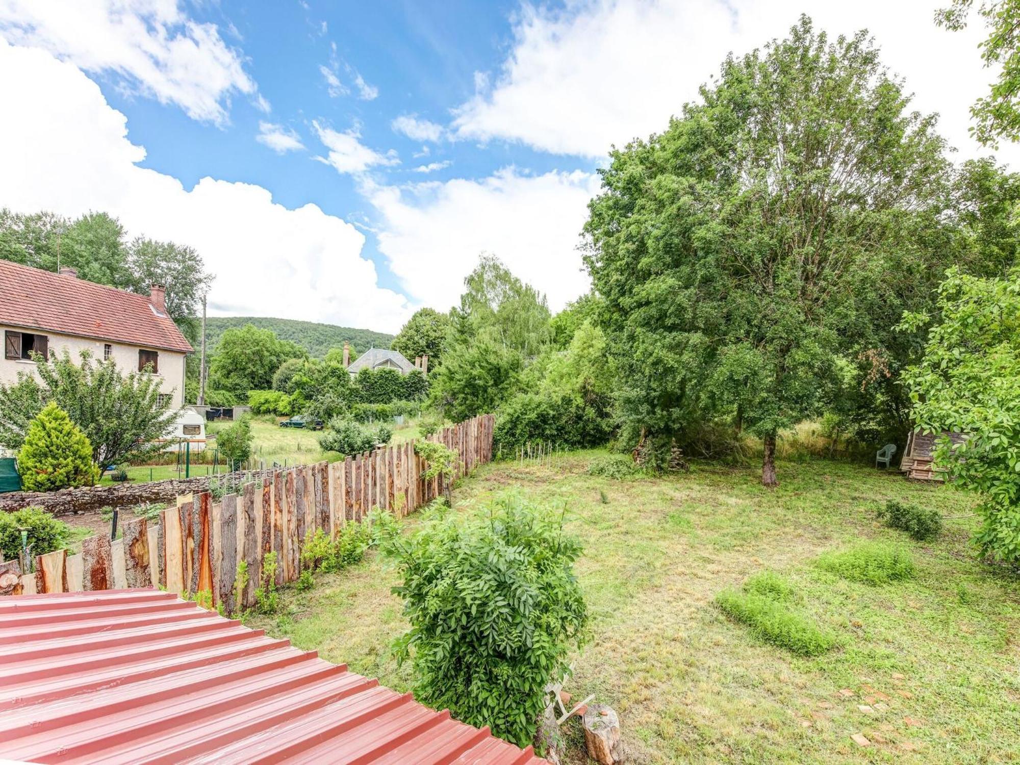 Traditional Holiday Home In Brinon Sur Beuvron エクステリア 写真