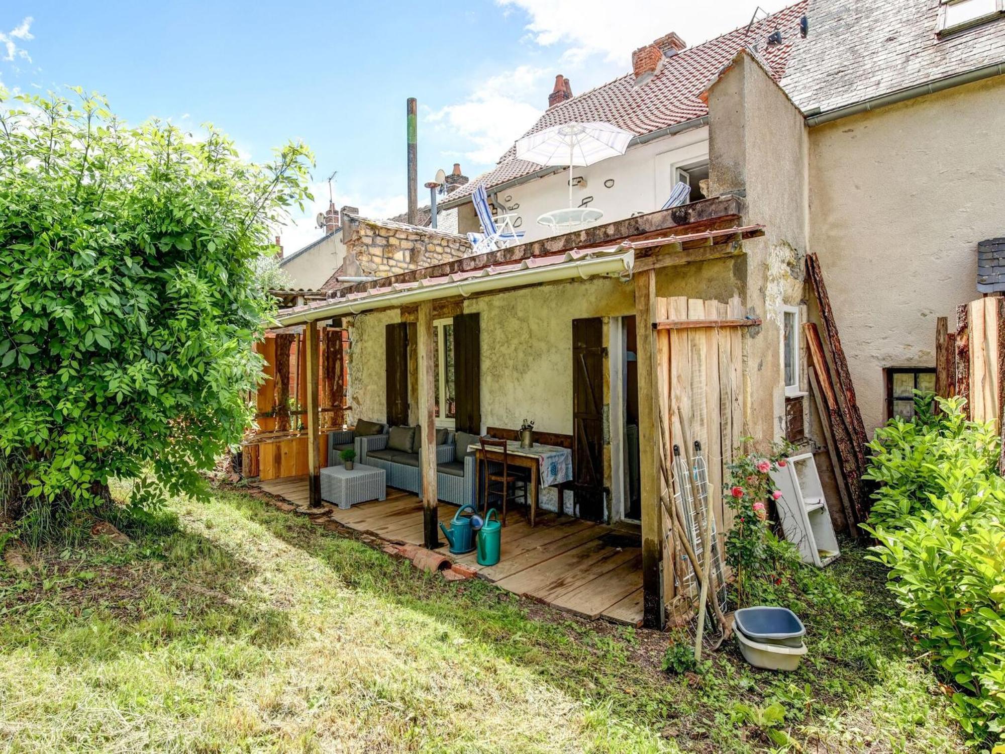 Traditional Holiday Home In Brinon Sur Beuvron エクステリア 写真